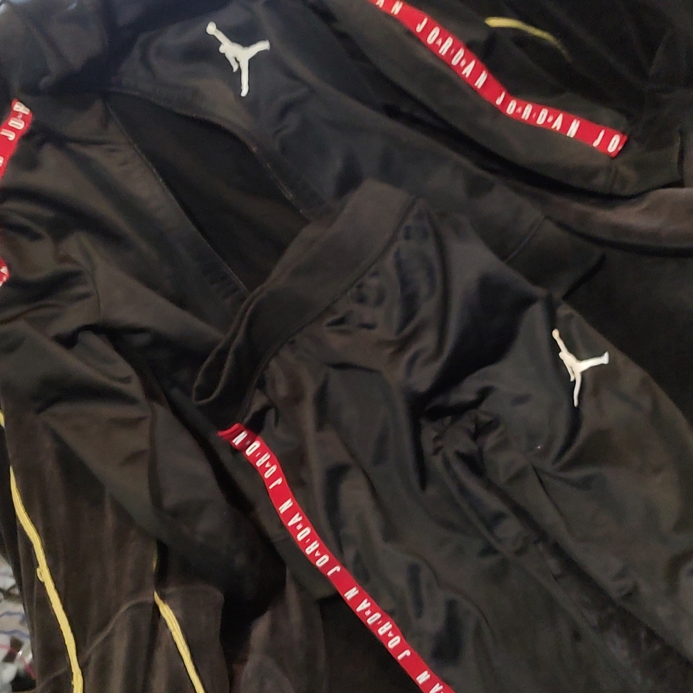 Jordan 2 piece set